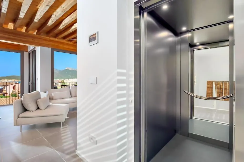Villa Mirtillo Golfo Aranci 0*,  Italy